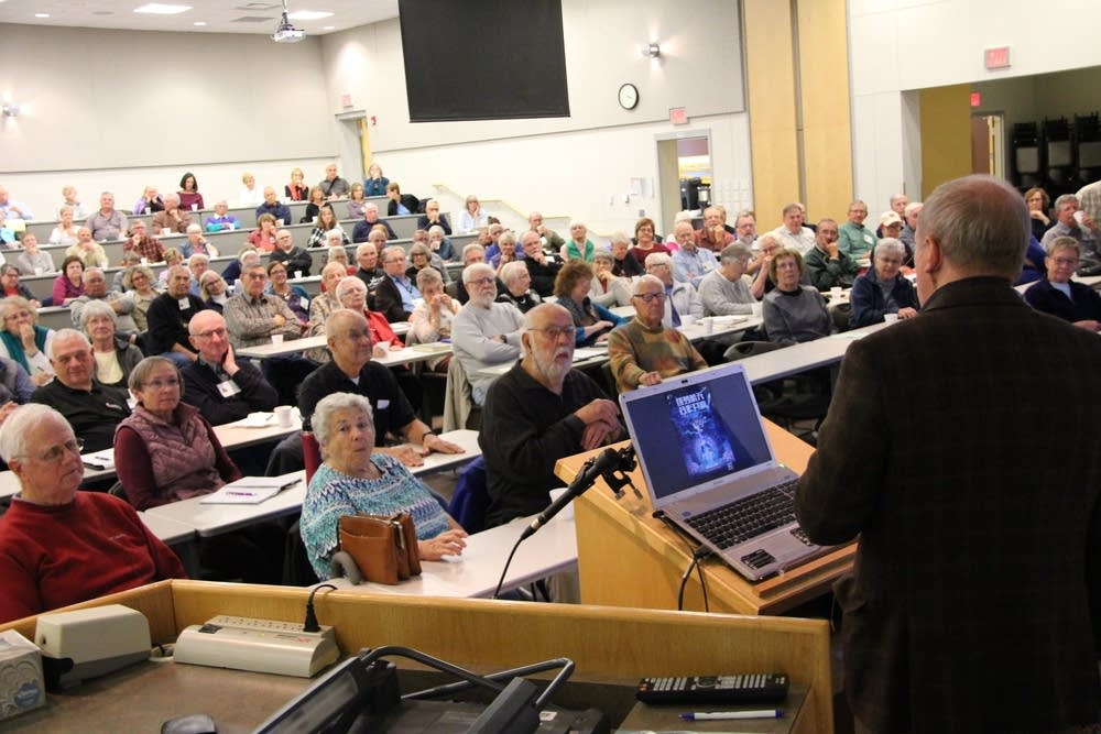 senior-college-20191015-2