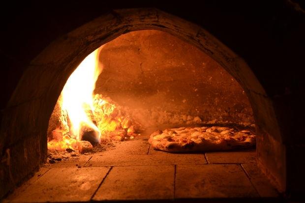 alex community wood fired pizza oven
